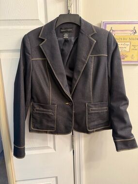 Women's Black Contrast-Stitch Blazer